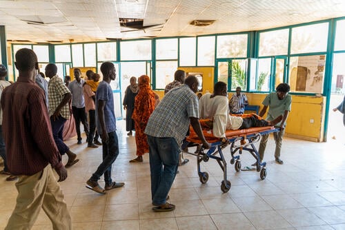 More patients are arriving at Bashair Hospital as it is the only accessible hospital in southern Khartoum. With the presence of MSF team, Bashair can support most of the critical cases and other departments at the hospital have started to operate as well.