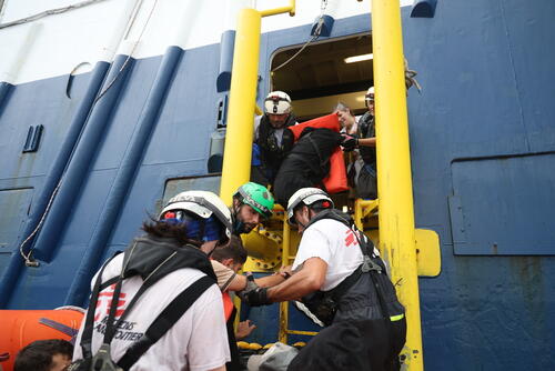 In the afternoon, 109 people were rescued from a second overcrowded wooden boat in the Mediterranean. They were fleeing Libya.

During the rescue, a boat from the Libyan Coast Guard, donated by Italy, approached the scene and conducted dangerous maneuvers.

The Libyan boat eventually left, and all survivors were brought aboard the Geo Barents, where they are now resting after the incident. 

With 205 people on board, the Geo Barents is heading towards Genoa, which has been designated as a place of safety by the Italian authorities.