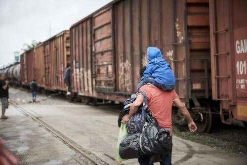 MSF teams have seen a general increase in the number of women, children and whole families traveling North.
