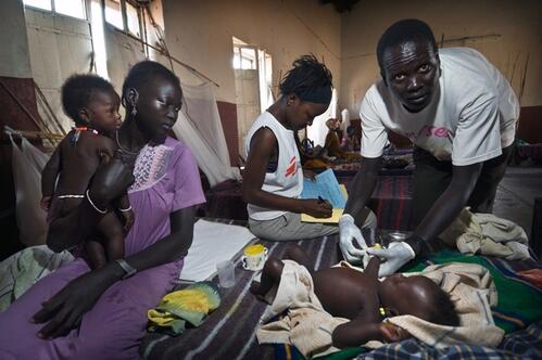 South Sudan,ü¿Pieri,ü¿Jonglei State,ü¿December 2007Nurse working withü¿MSF (Medecins Sans Frontieres) treating baby with severe dehydration.ü¿More than three years after the signing of the Comprehensive Peace Agreement (CPA) in January 2005, medical needs remain critical, and simmering tensions create a precarious security situation. <br/> In Pieri and Lankien, in Jonglei State, MSF runs basic health care centres so that people living in extremely remote rural areas without roads or transport facilities can receive medical care. MSF provides in- and outpatient services, tuberculosis and kala azar treatment and antenataal care. Outreach teams cover health clinics in the surrounding area.