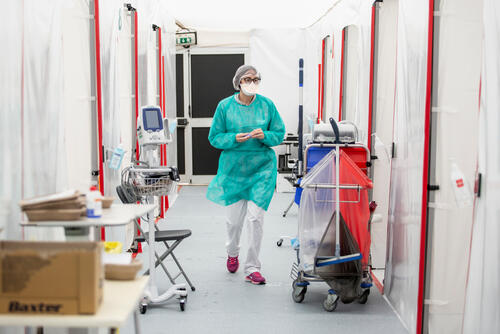 Thursday 2 March 2020: A nurse checks the patients suspected to suffer from Covid-19 at the special tent for suspected cases of Covid-19 settled at the hospital where MSF is supporting with the management of the pandemic.

MSF launches a collaboration with CHU Ambroise Paré Hospital in Mons to face the Covid-19 Pandemic in Belgium.