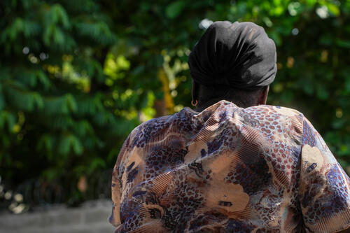 At MSF’s office, a 51-year-old woman describes to staff the multiple times she was subjected to sexual violence. In one instance, she was assaulted while she and her family were kidnapped by a group of armed men. She was able to pay a ransom for her family’s release, but her father later died of injuries sustained during his captivity.