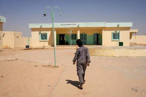 MSF supported Chadian authorities at Mabrouka hospital until its closure on 21 February. "We closed and transferred the hospital within a few hours since there were bullets and shelling near the hospital and security could not be guaranteed” explains Patrick Baffoun, deputy project coordinator in Tine.